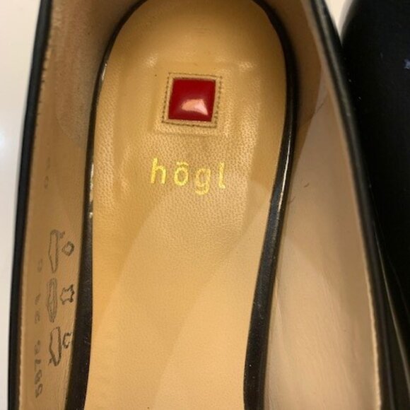 "hogl" pumps 3.5 cm heel, grey patent leather, US 8.5 (UK6), w/complementary bow - Picture 6 of 9